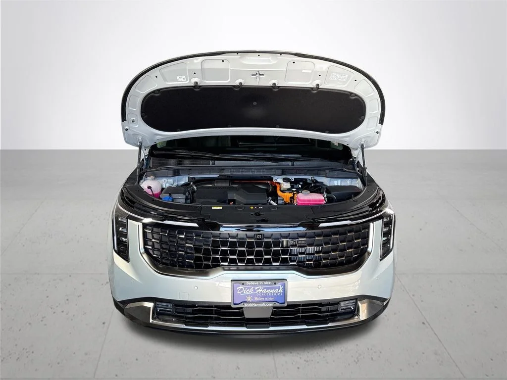 New 2027 Ivory Silver Kia SX image 22
