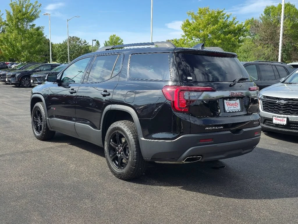 2023 GMC Acadia AT4 - Photo 10
