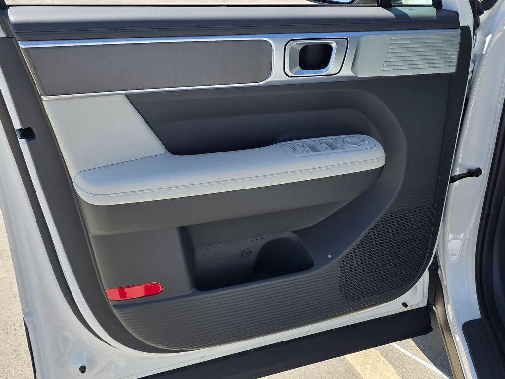 New 2026 White Hyundai SEL FWD image 20
