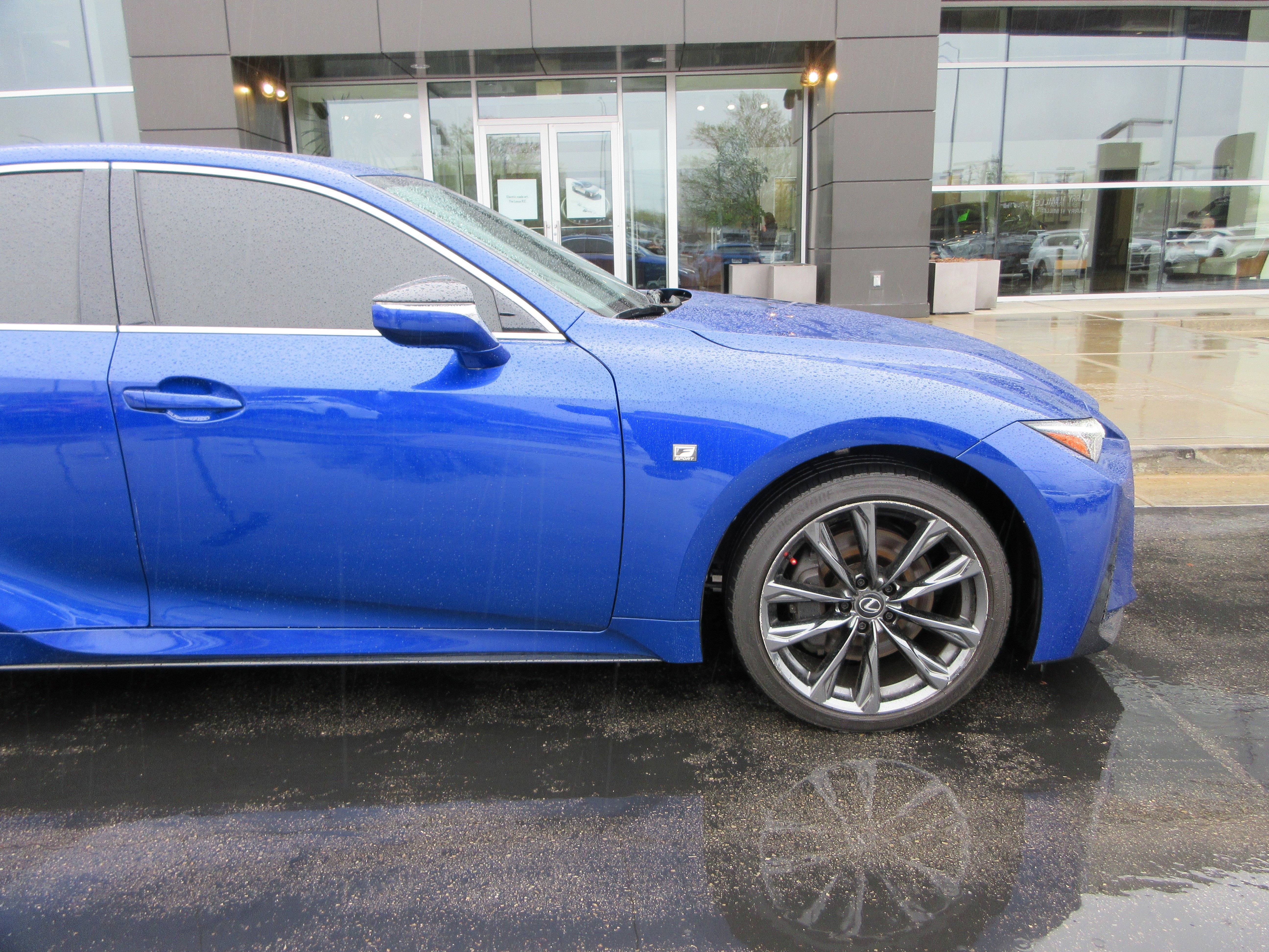 2024 Lexus IS 350 F SPORT - Photo 13