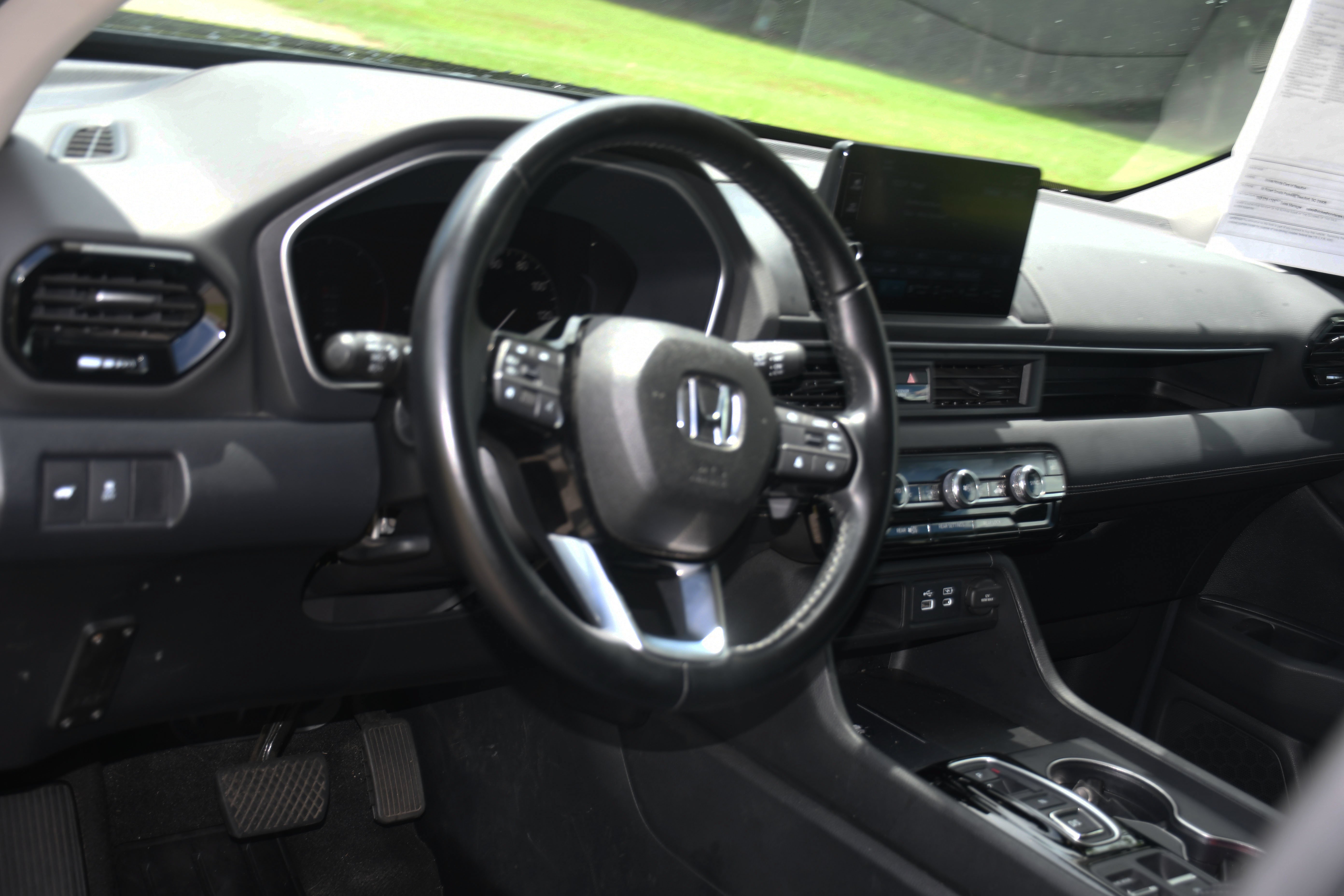 Used 2025 Black Honda EX-L image 8