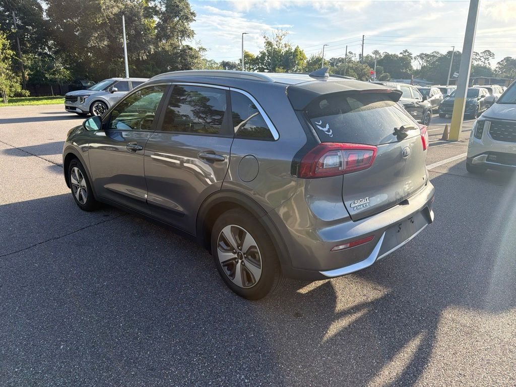 Used 2018 Metal Stream Kia LX image 6