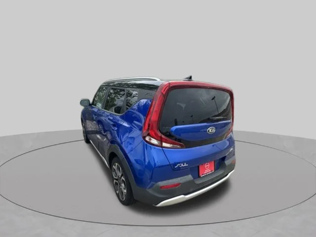 Used 2020 Black Kia X-Line image 4