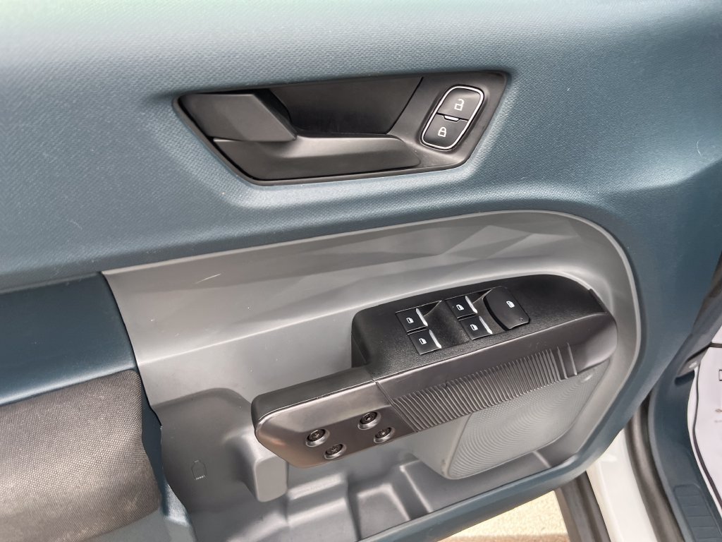 Used 2025 White Ford XL image 11