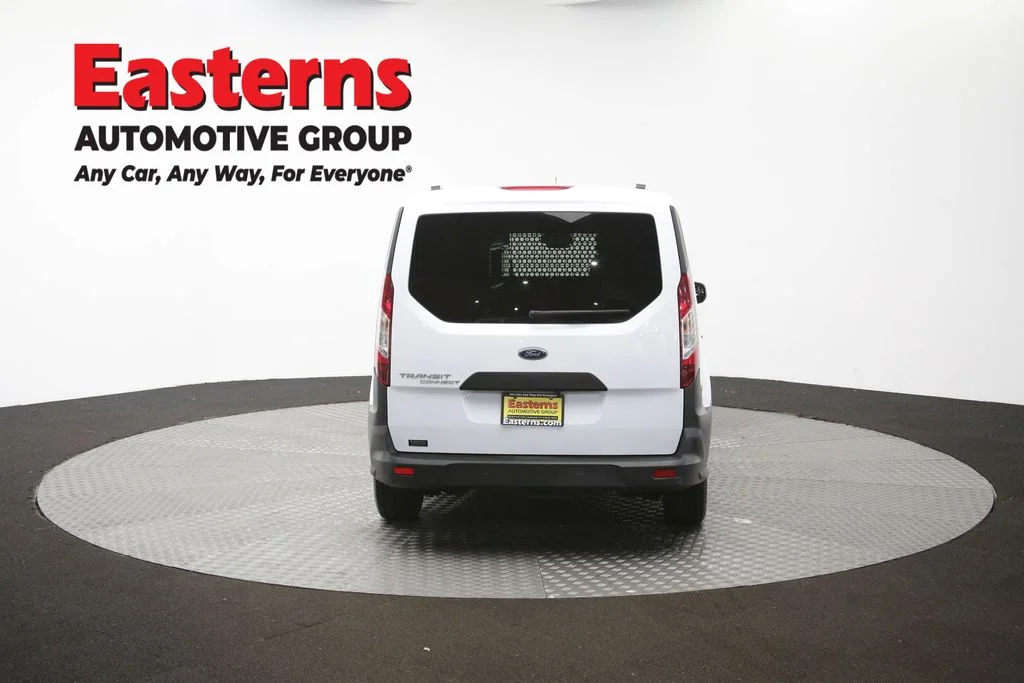 Used 2019 White Ford XL image 35