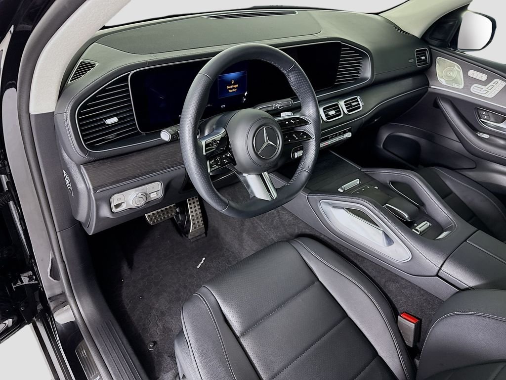 Certified Used 2026 Obsidian Black Metallic Mercedes-Benz GLS 450 image 9