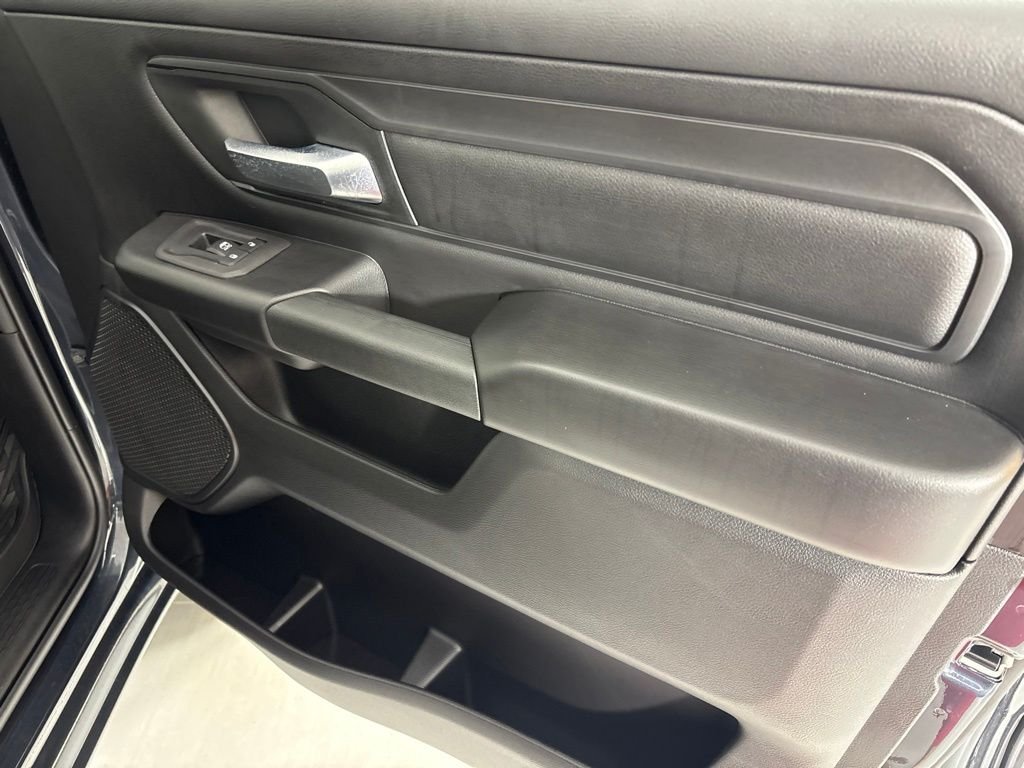 New 2026 Forged Blue Metallic Exterior Paint RAM Warlock image 18