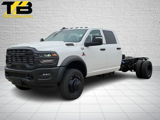 2026 RAM 5500 Big Horn 4X4 Crew Cab DRW 197" WB's photo