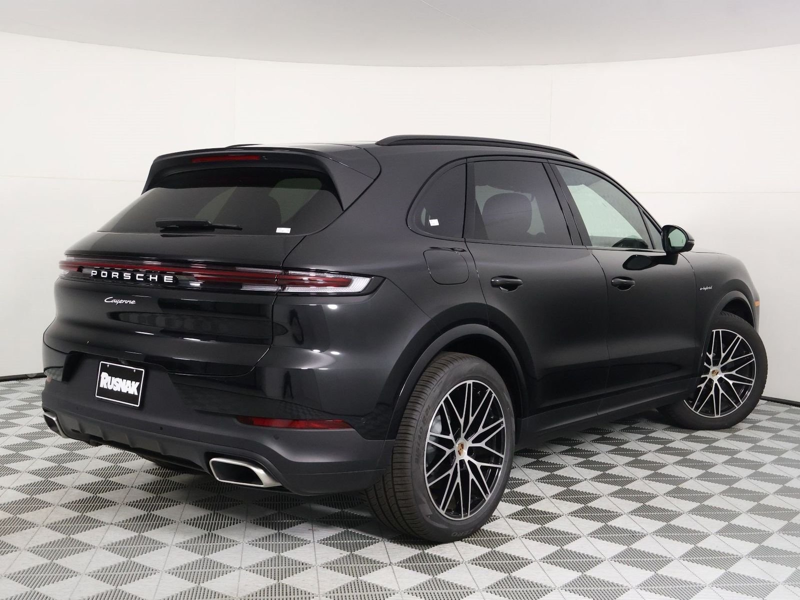2026 Porsche Cayenne E-Hybrid - Photo 7