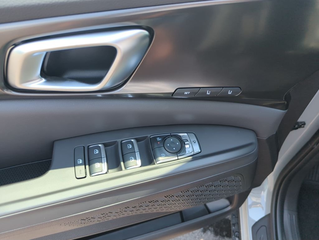 New 2026 Ceramic Silver Kia SX image 19