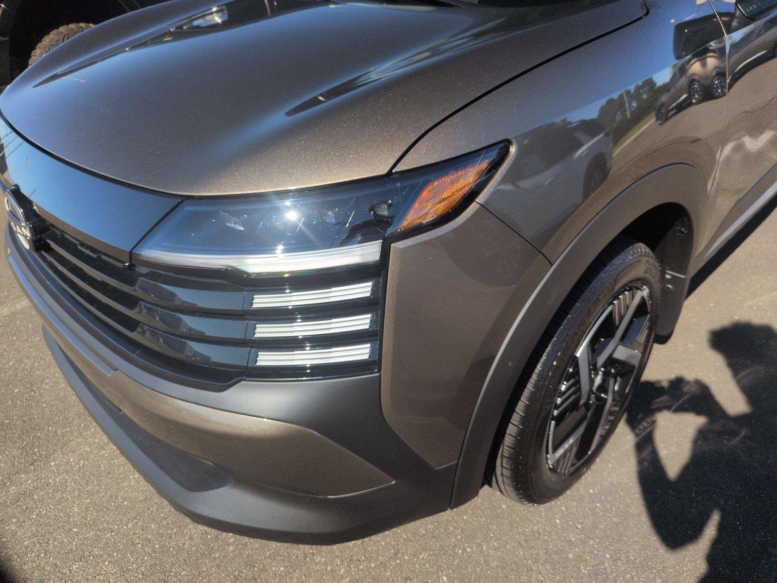 New 2027 Canyon Bronze Metallic Nissan SV image 9