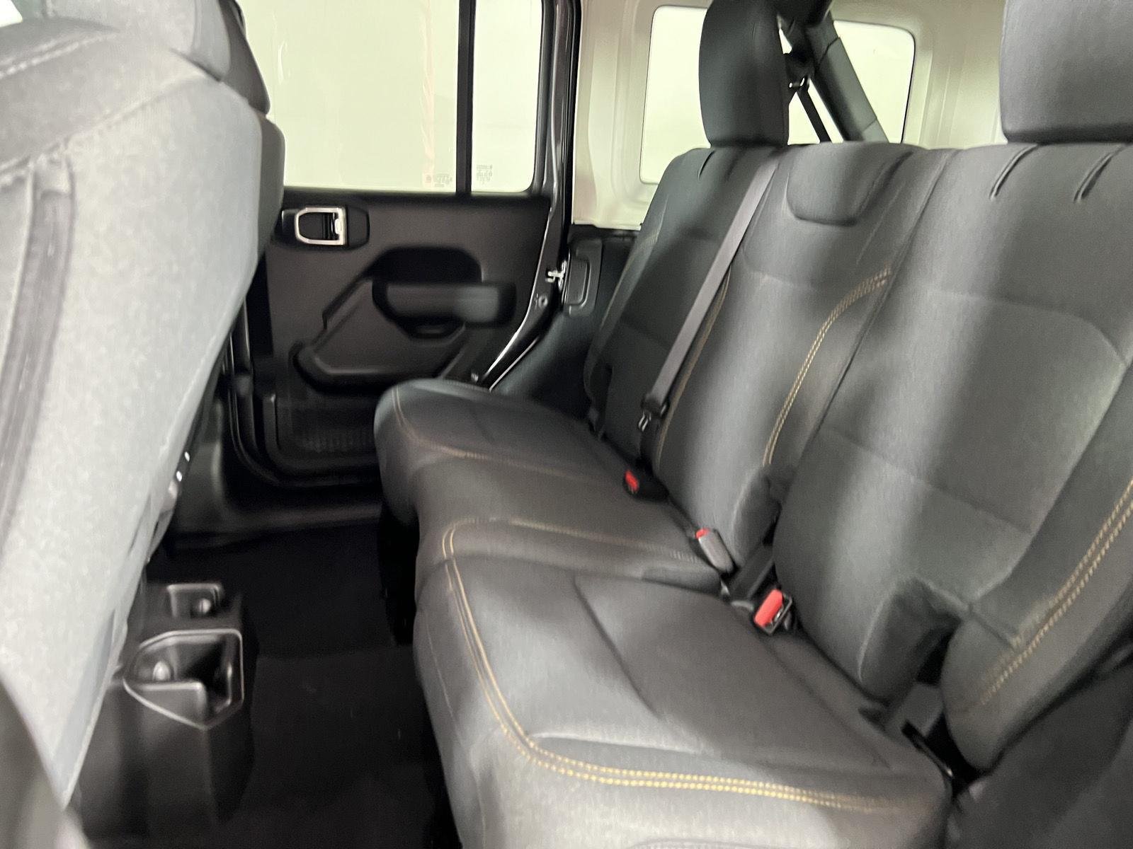 Used 2026 Granite Crystal Metallic Clearcoat Jeep Sport S image 12