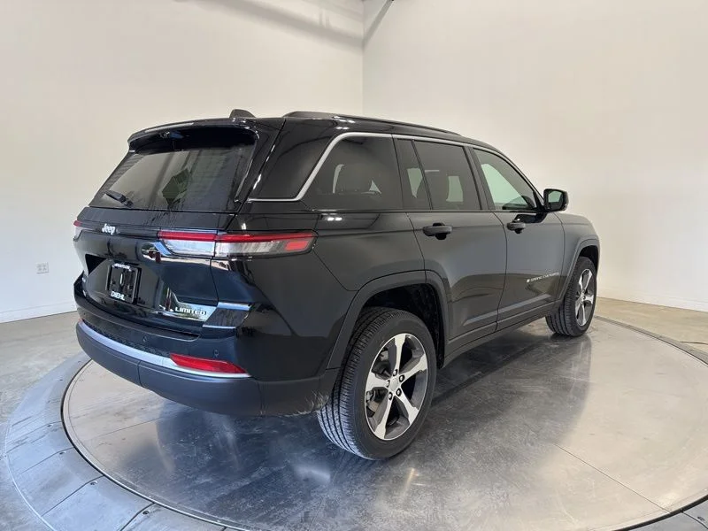Used 2026 Black Jeep Limited image 7