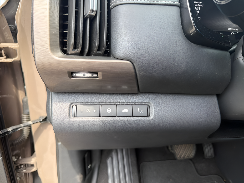 Certified Used 2023 Beige Nissan Platinum image 35