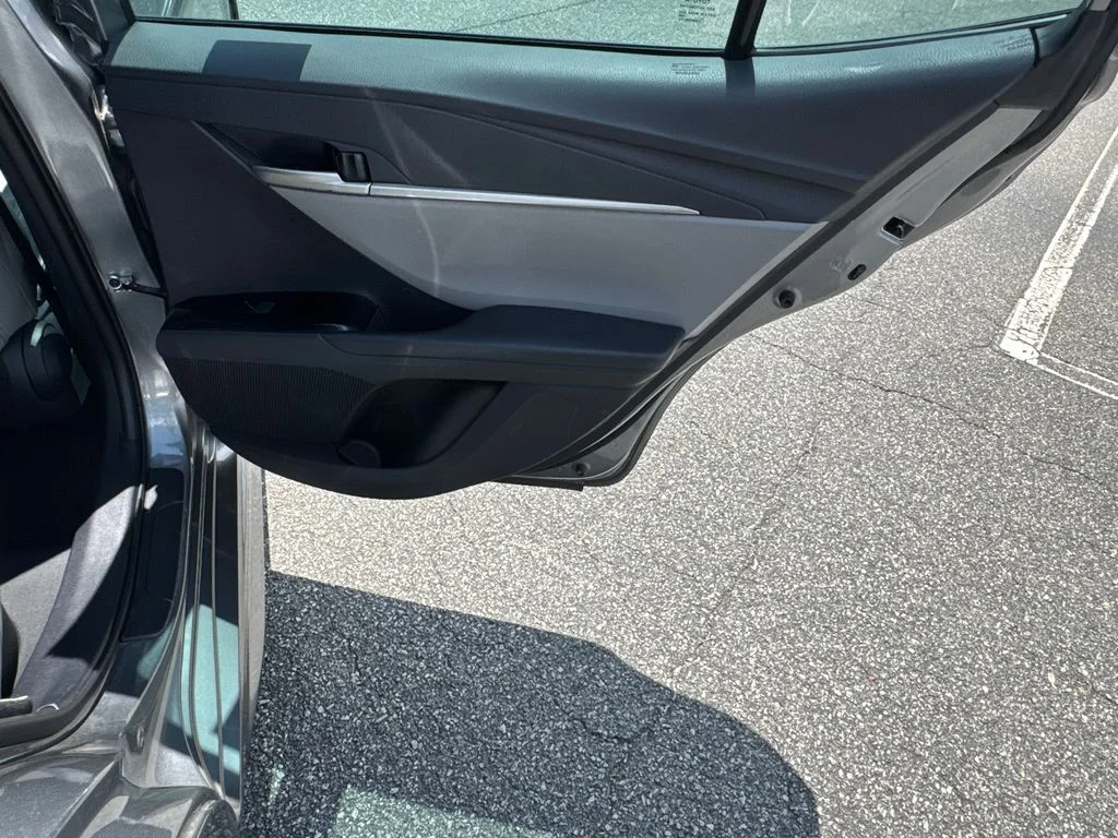 Used 2025  Toyota SE image 16