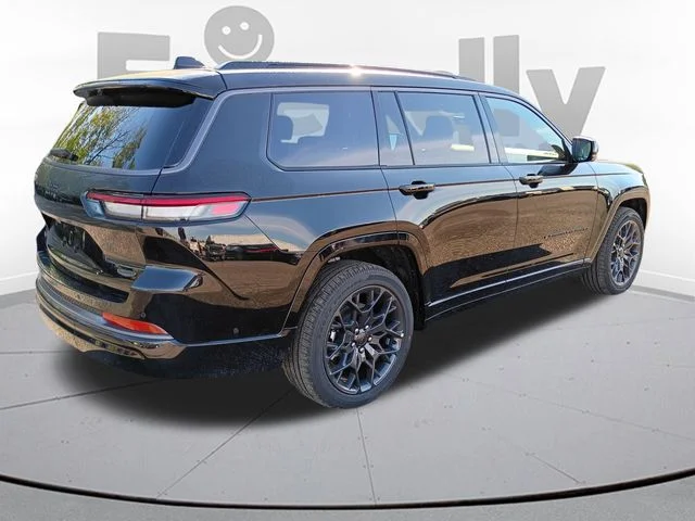 New 2026 Diamond Black Crystal Pearl-Coat Exterior Paint Jeep Summit image 5