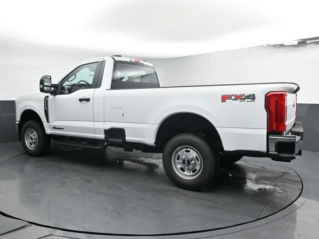 2026 Ford F-250 Super Duty XL - Photo 9