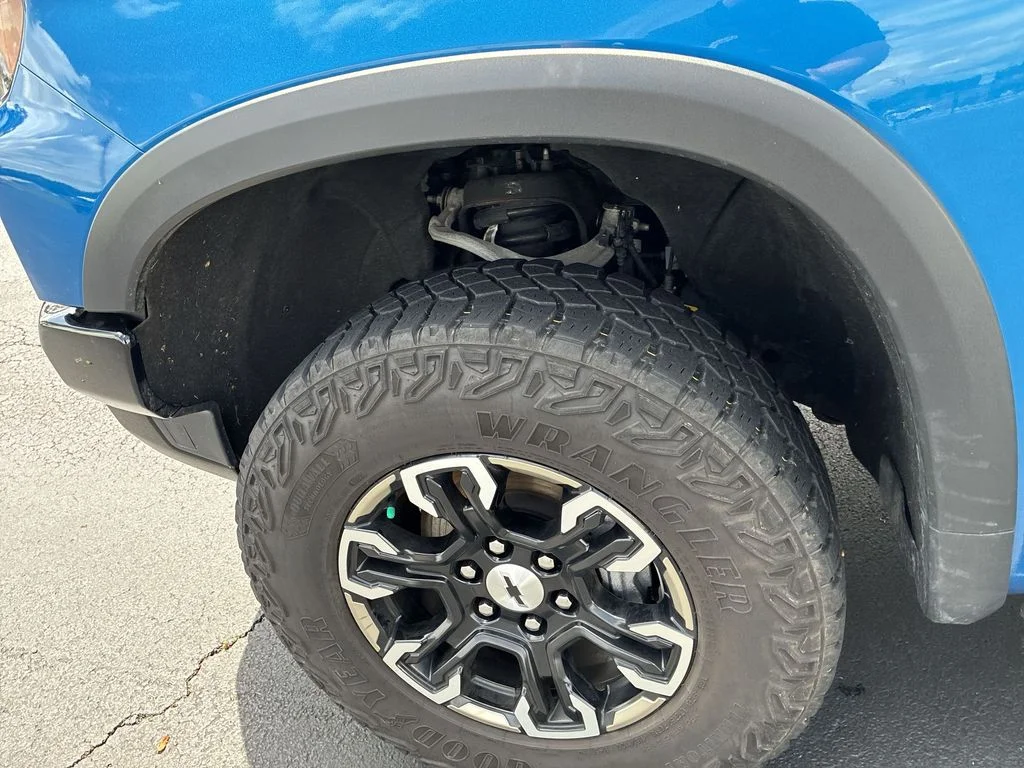 Used 2022 Blue Chevrolet ZR2 image 10