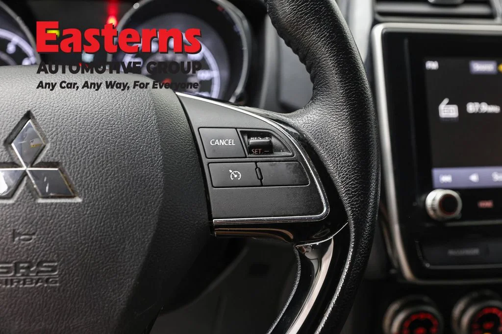 Used 2022 Silver Mitsubishi 2.0 SE image 16