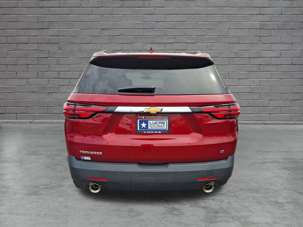 Used 2023 RADIANT RED TINTCOAT Chevrolet LT Cloth image 10