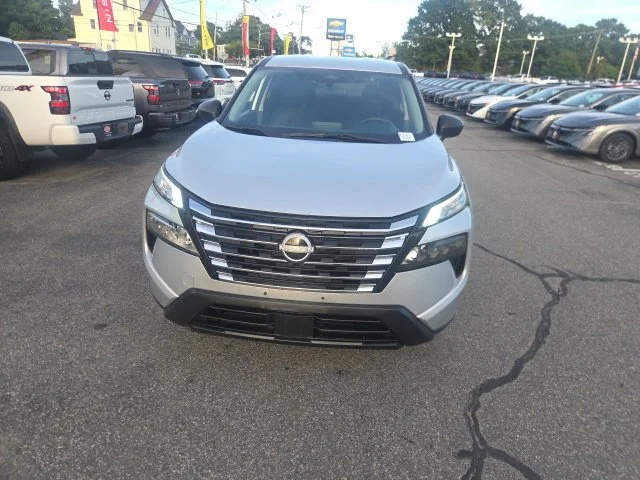 Used 2024 Silver Nissan S image 2