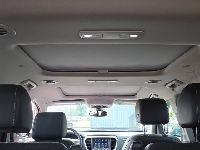 Used 2023 Summit White GMC SLT image 28