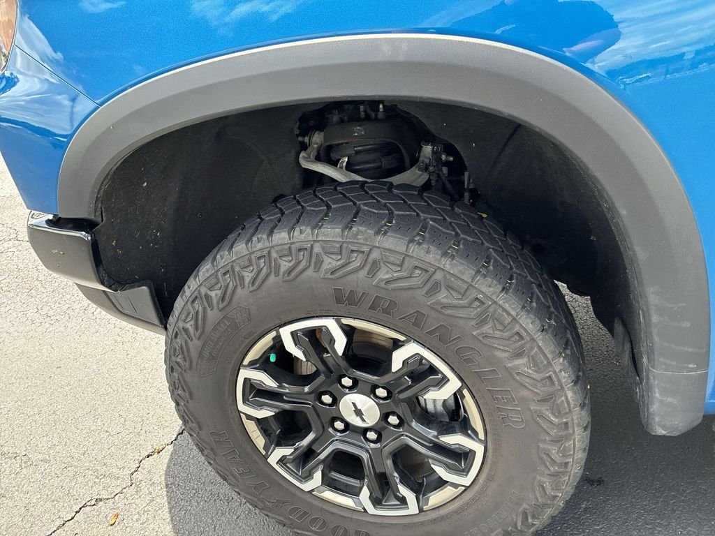 Used 2022 Blue Chevrolet ZR2 image 10