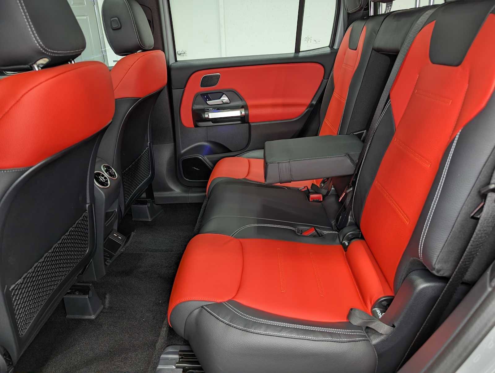2026 Mercedes-Benz GLB AMG GLB 35 - Photo 22