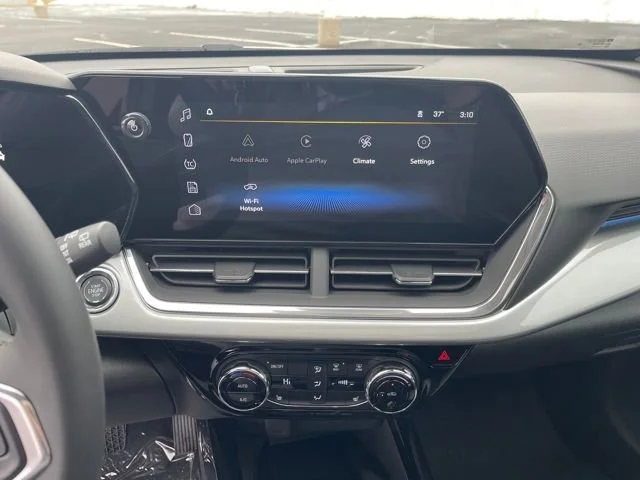2026 Chevrolet Trax LT - Photo 20