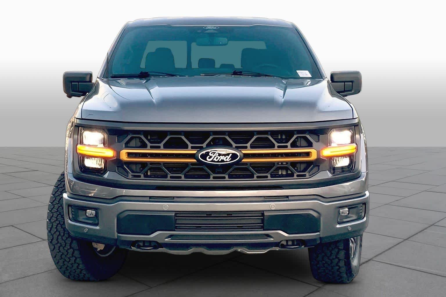 Used 2024 Carbonized Gray Metallic Ford Tremor image 4