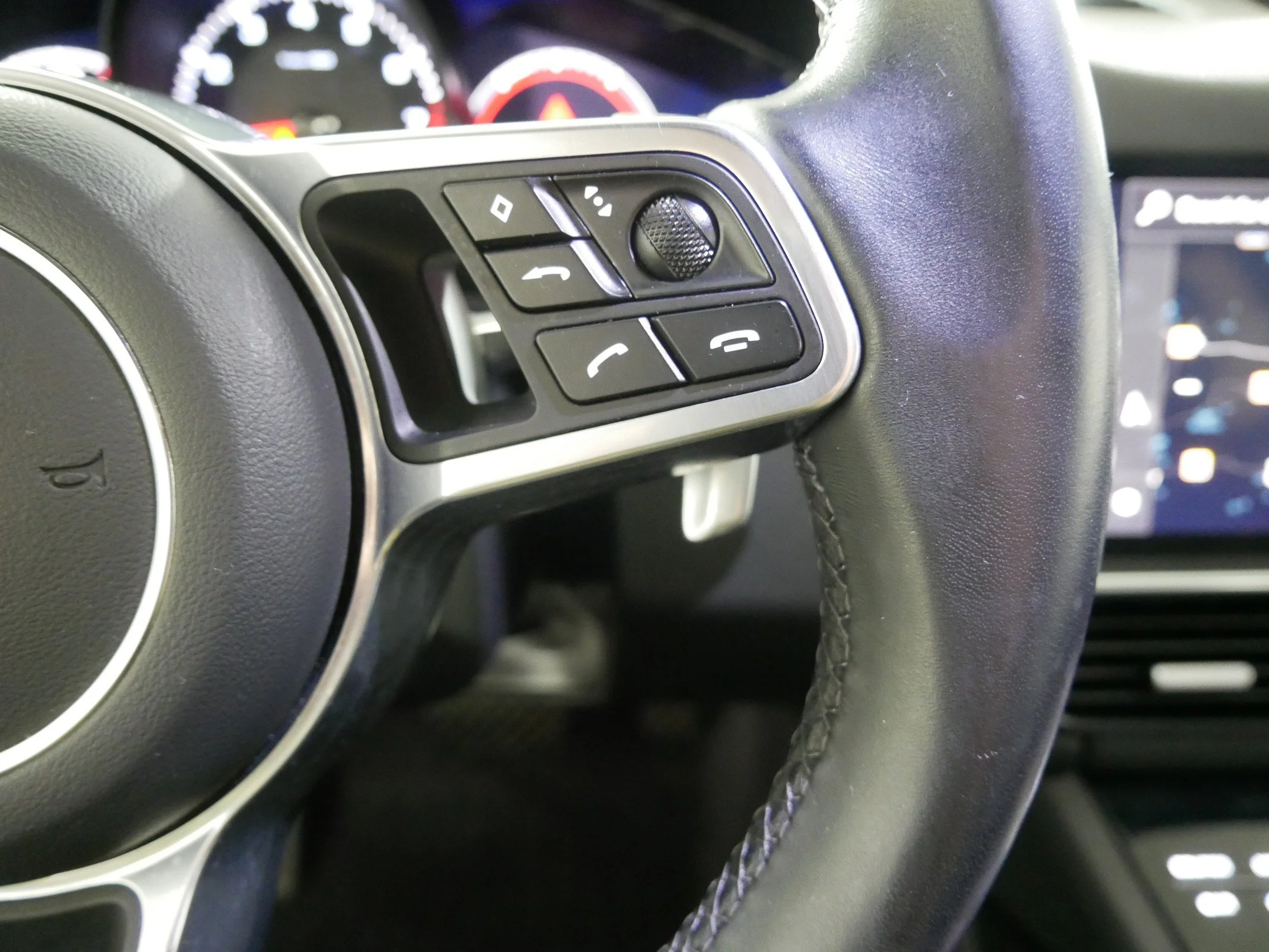 2022 Porsche Cayenne Platinum Edition - Photo 28