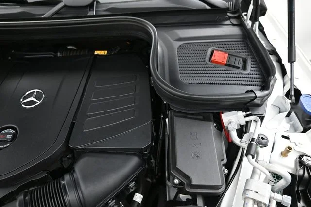 Used 2025  Mercedes-Benz GLE 450e image 33