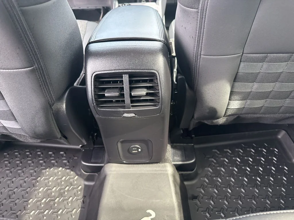 Used 2024 Carbonized Gray Metallic Ford Big Bend image 31