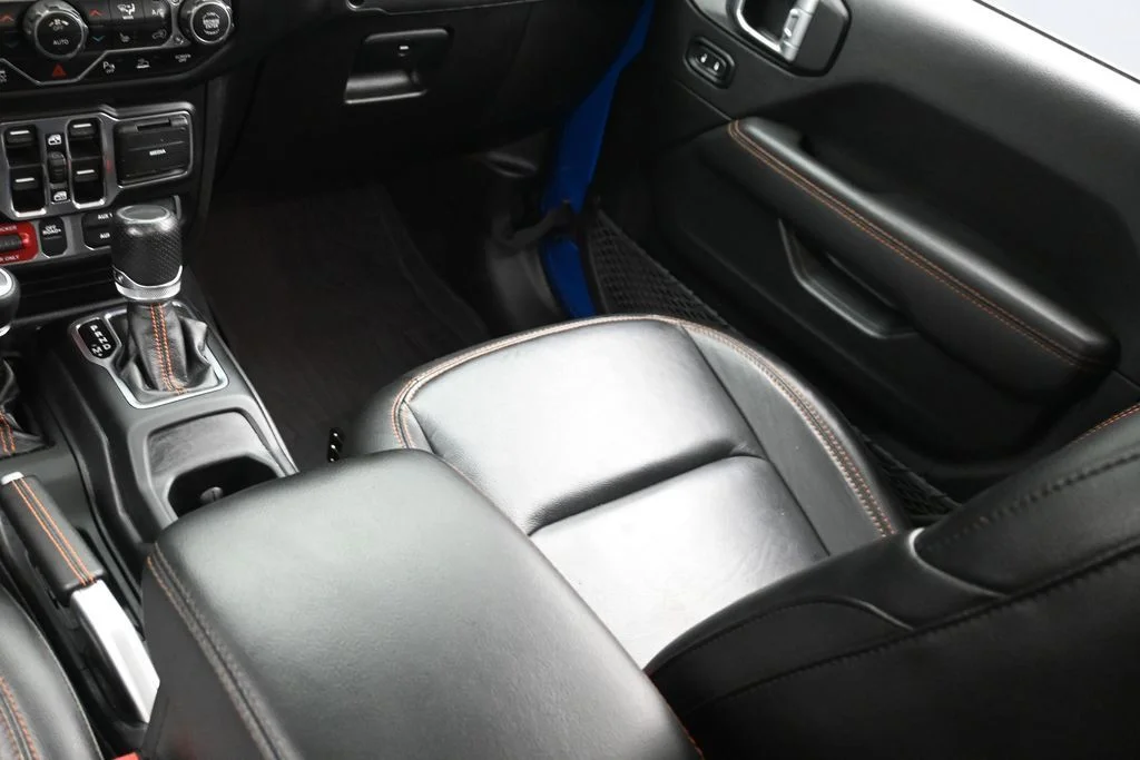 Used 2022 Blue Jeep Mojave image 15