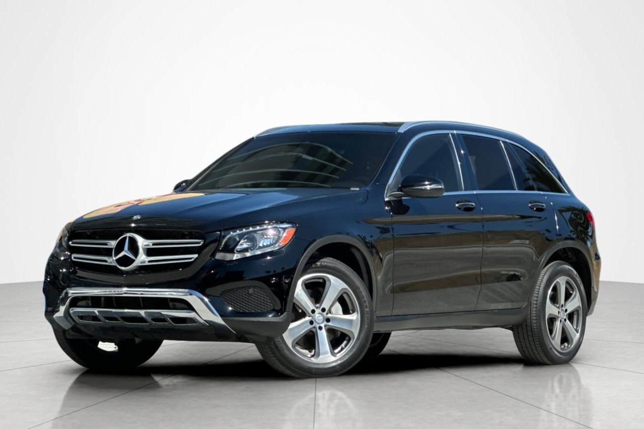 2017 Mercedes-Benz GLC GLC300's photo