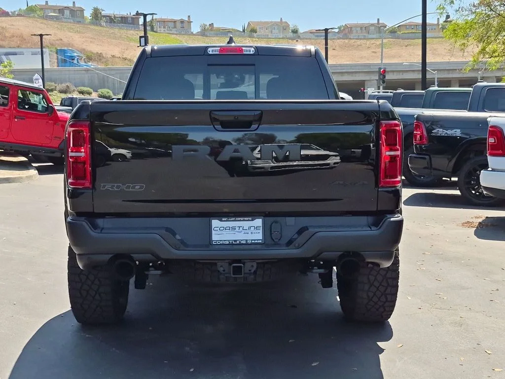 New 2026 Diamond Black Crystal Pearl-Coat Exterior Paint RAM RHO image 5