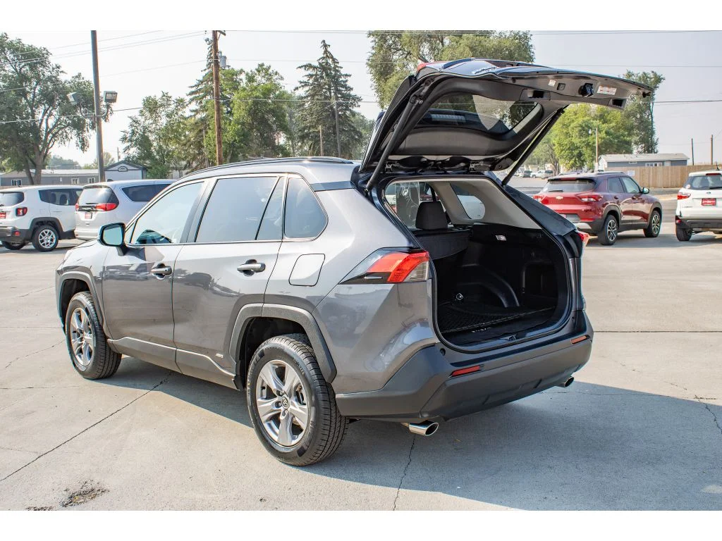 Used 2024 Magnetic Gray Metallic Toyota Hybrid XLE image 9
