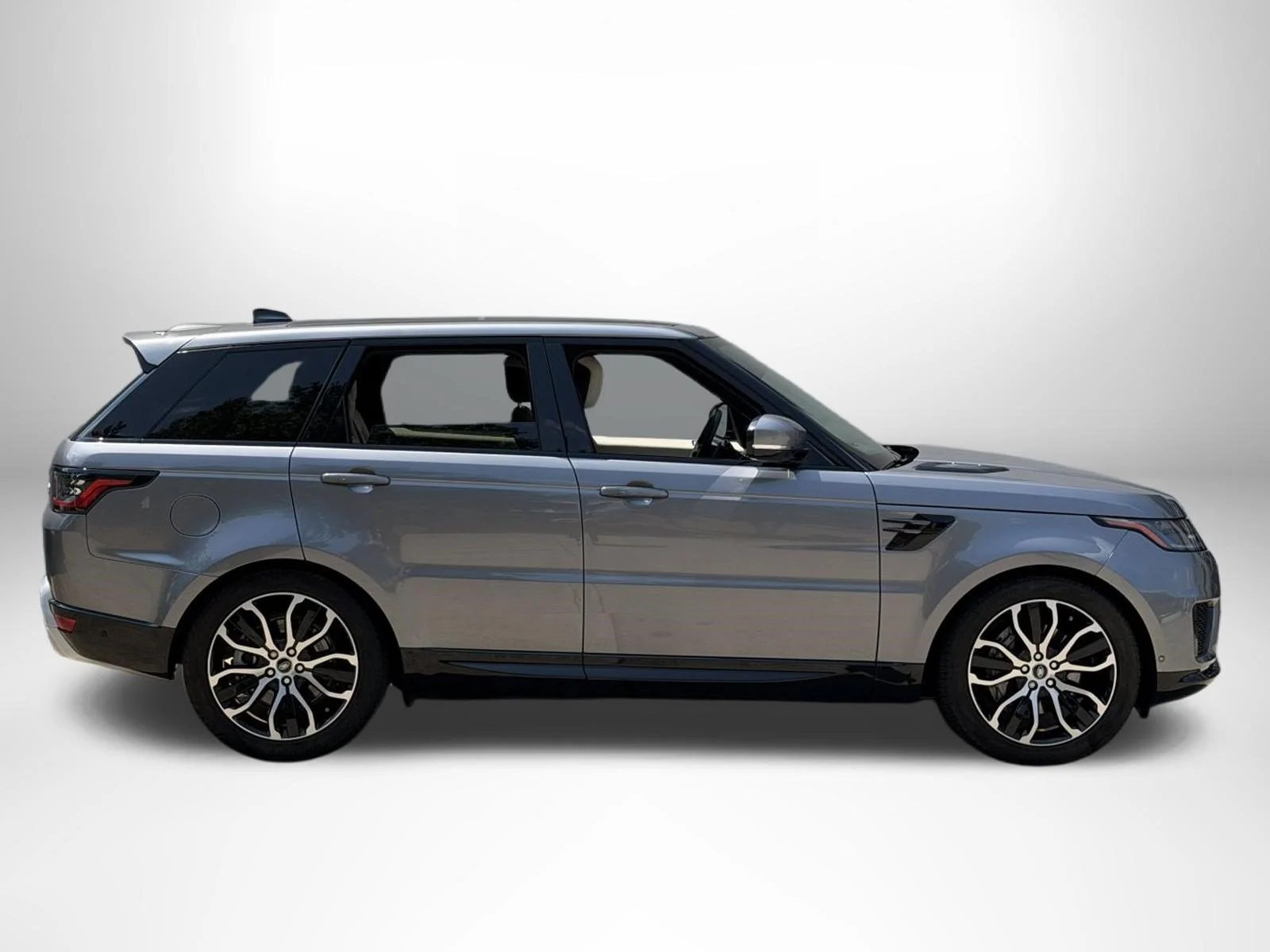 Used 2022 Eiger Gray Metallic Land Rover HSE Silver Edition image 2