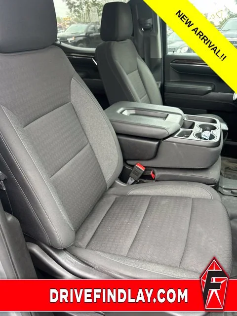 Used 2024 Silver GMC Elevation image 6