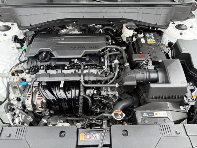 Certified Used 2025 White Hyundai SEL image 19