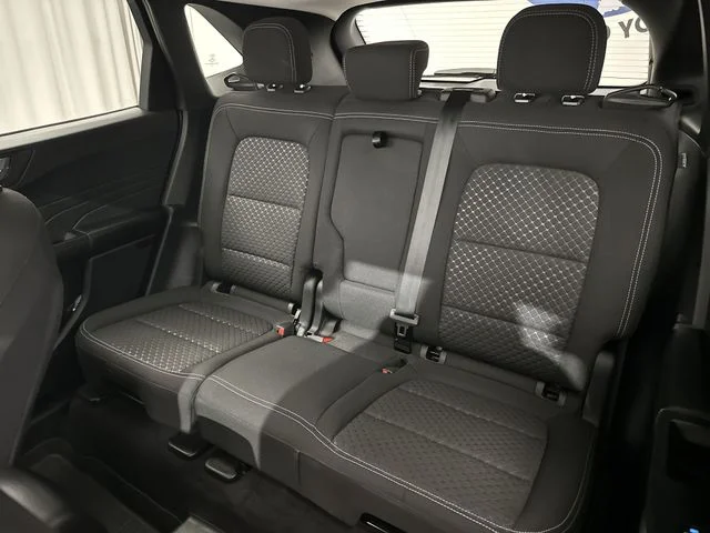 Used 2023 Red Ford Active image 26