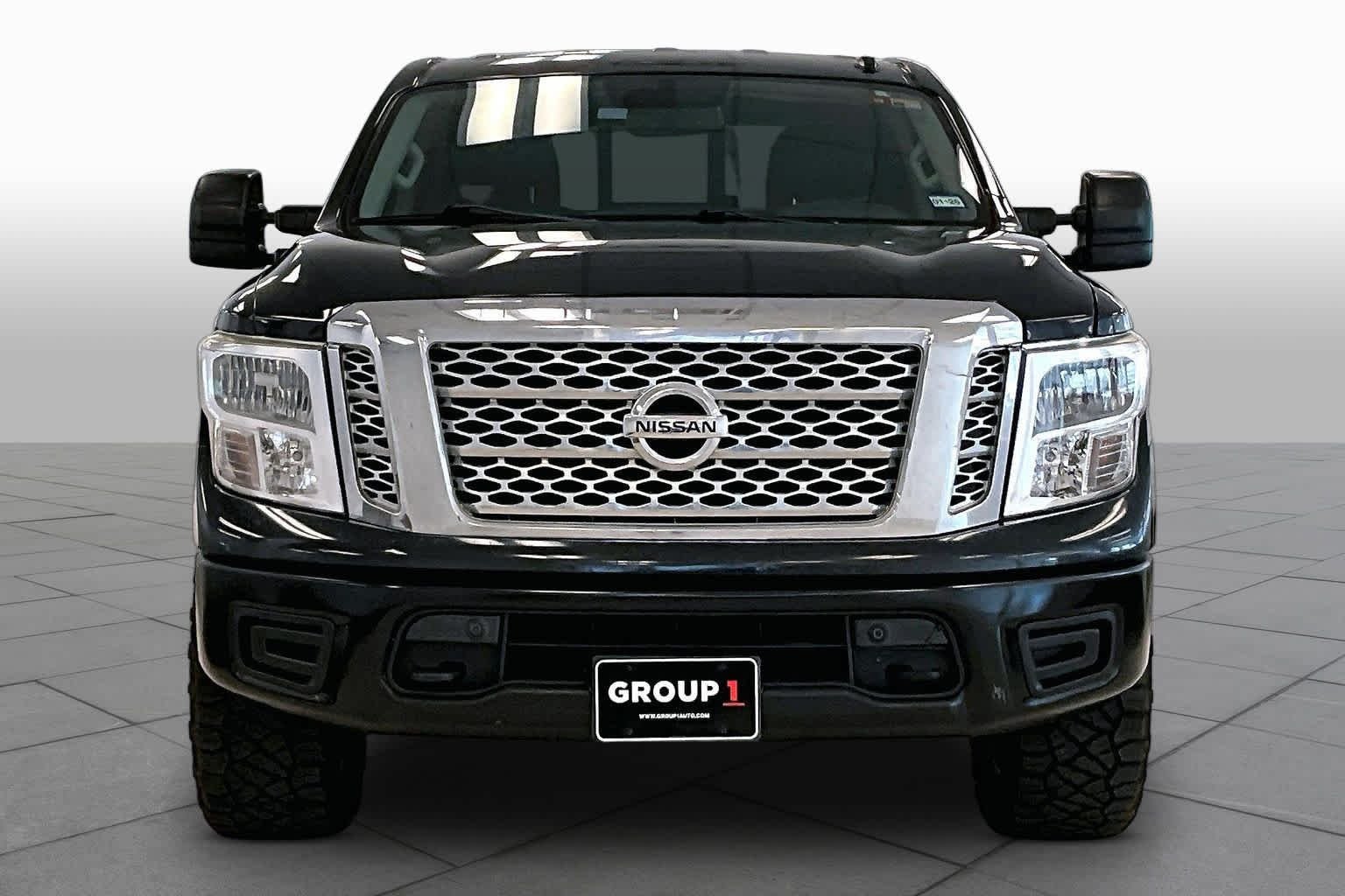 Used 2019 Magnetic Black Metallic Nissan SV image 3
