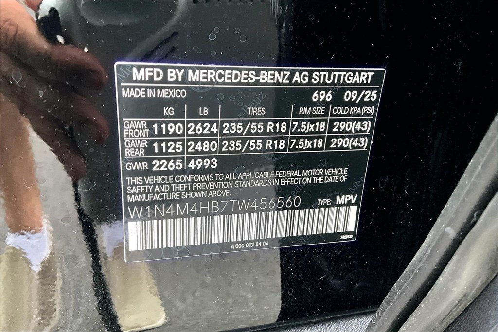 New 2026 Night Black Mercedes-Benz GLB 250 image 27