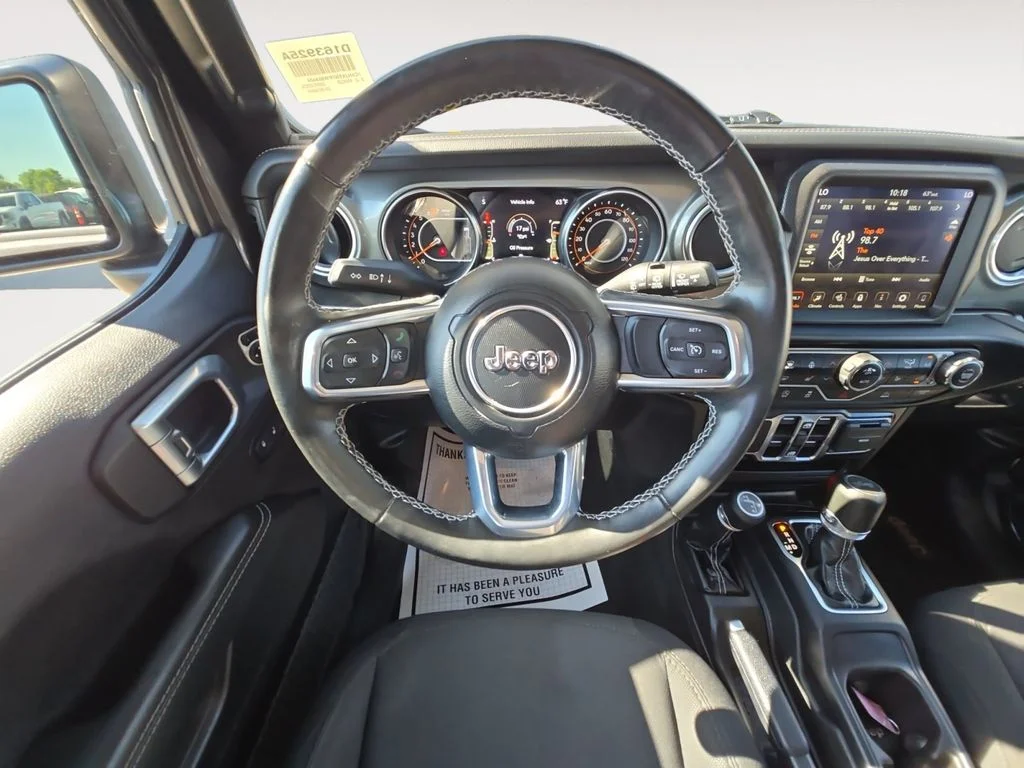 Used 2023 Gray Jeep Sahara image 11