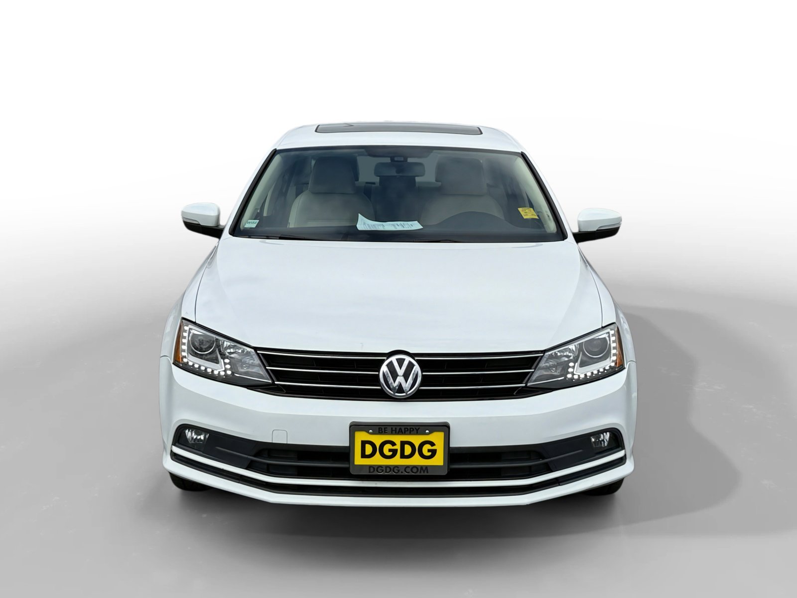 Used 2016  Volkswagen  image 8