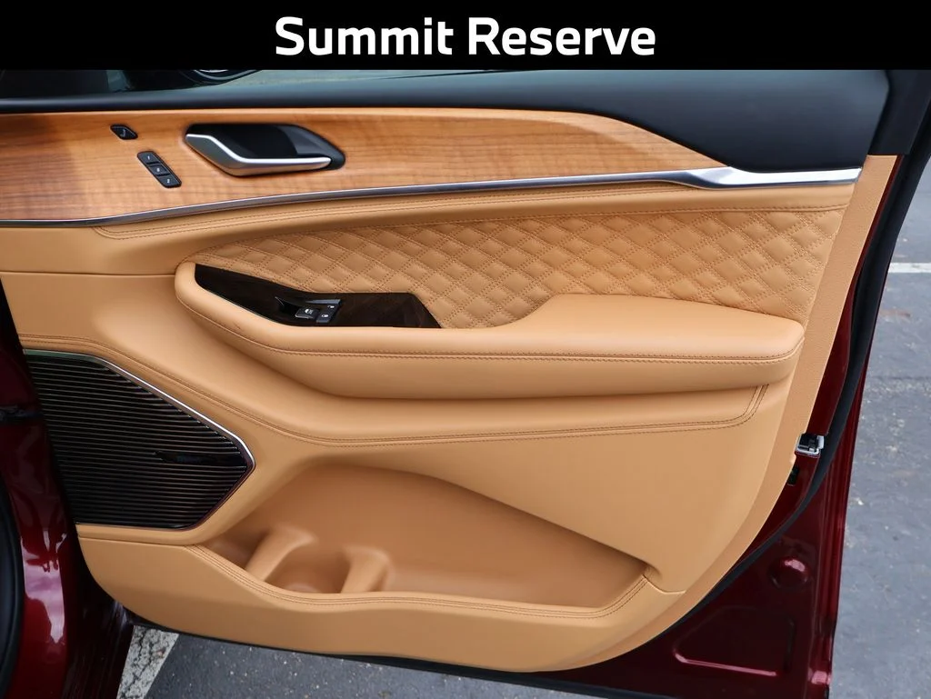Used 2024 Red Jeep Summit Reserve image 15