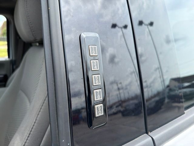 Used 2020 White Ford XLT image 10