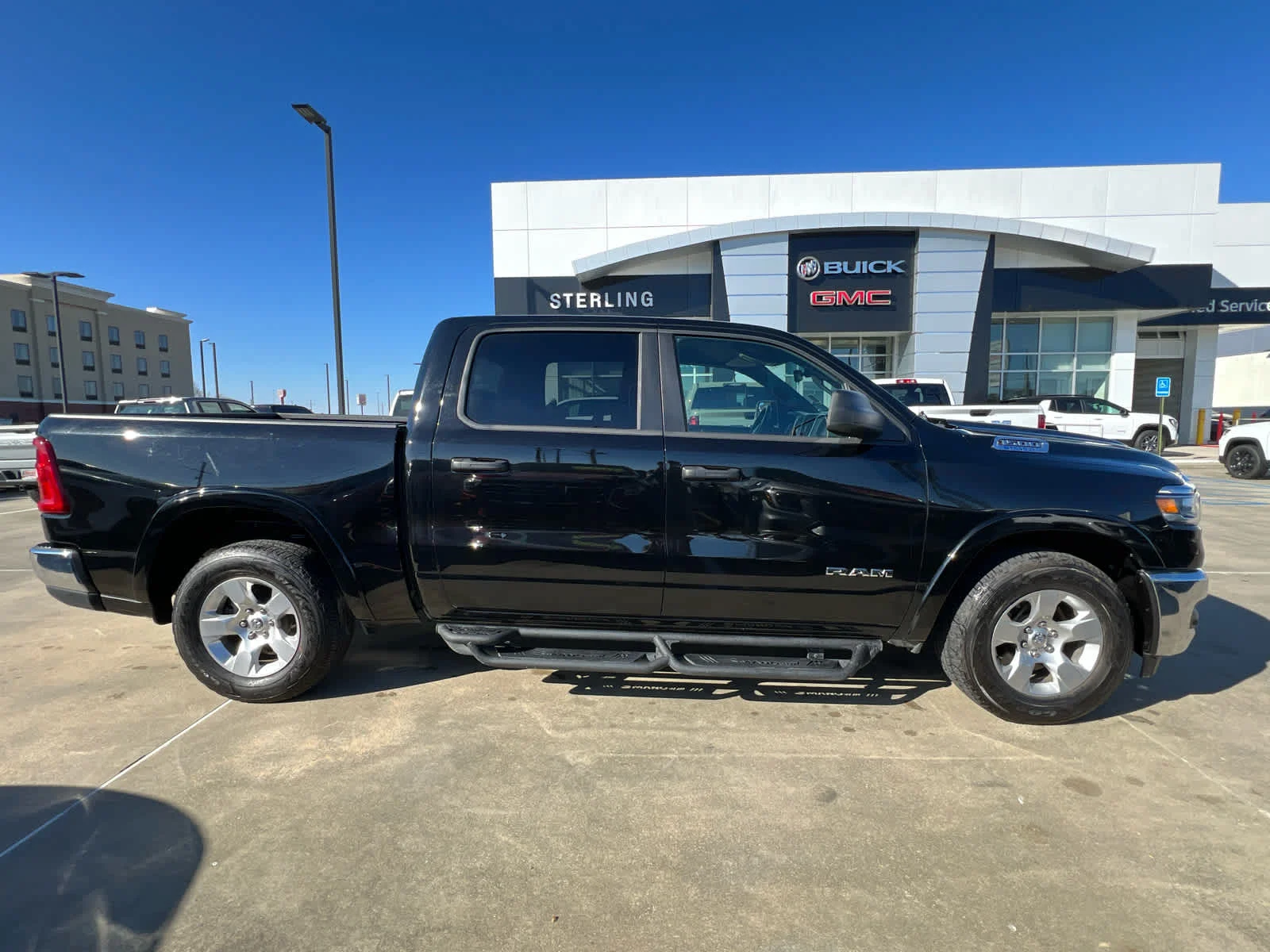 2025 RAM 1500 Big Horn/Lone Star Crew Cab 5'7's photo
