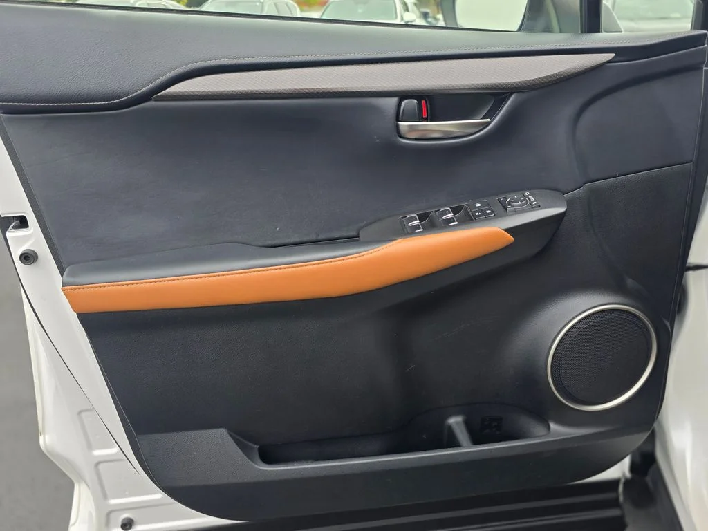 2020 Lexus NX 300 - Photo 20