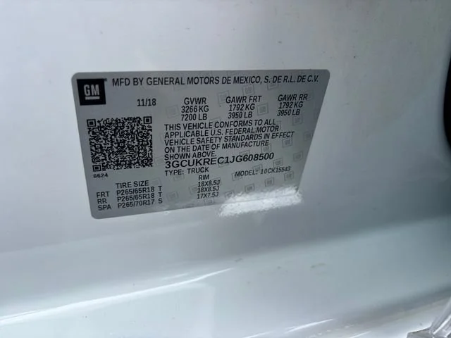 Used 2018 SUMMIT WHITE Chevrolet LT image 33